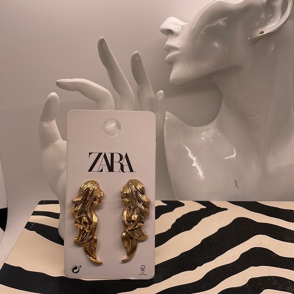 Gold Zara Dangling Textured Leafs & Rhinestones. Statement Large, Pierced, Fall - Picture 8 of 8